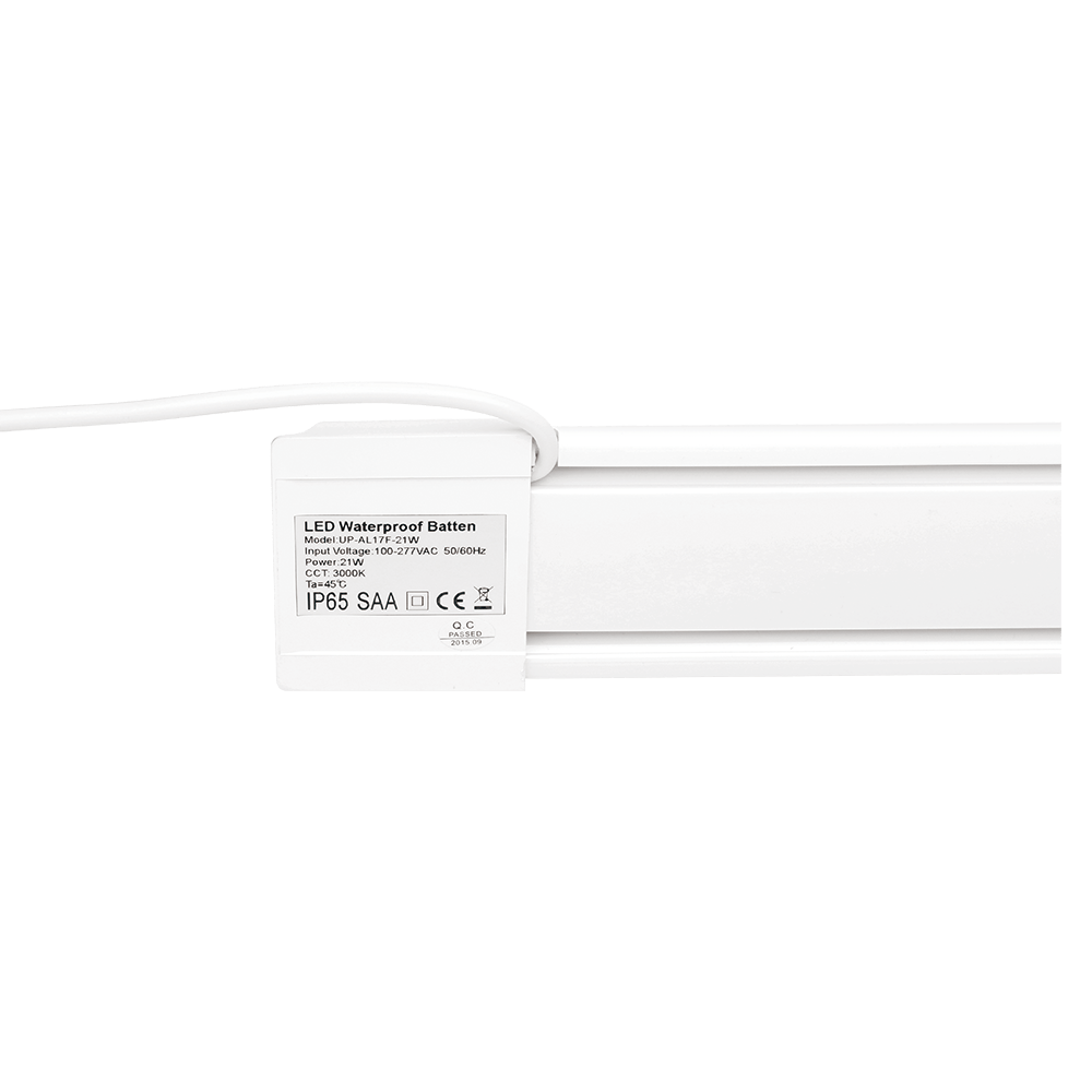 Verbatim Outdoor Integrated LED Batten 21W IP65 - Image 3